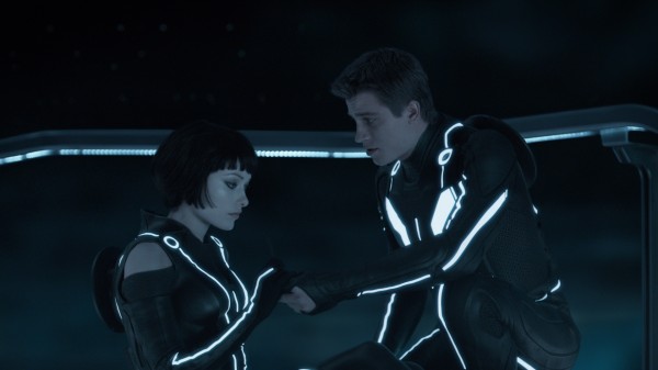 Olivia Wilde - Garrett Hedlund - TRON 3